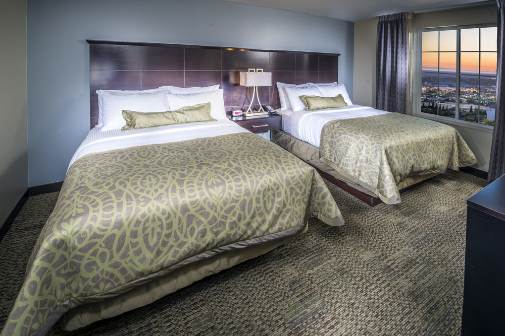 Staybridge Suites Corona South By Ihg Екстериор снимка