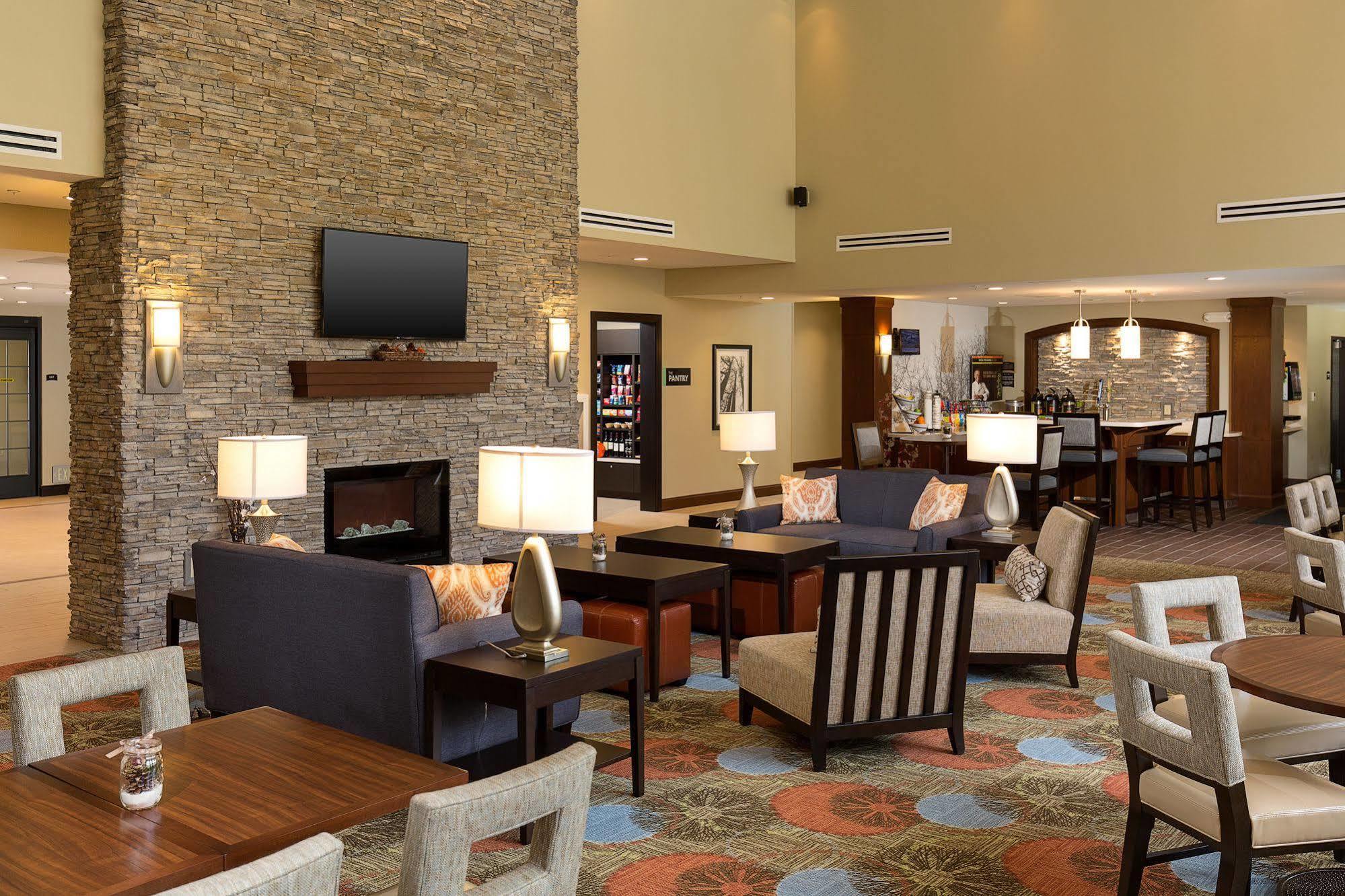 Staybridge Suites Corona South By Ihg Екстериор снимка