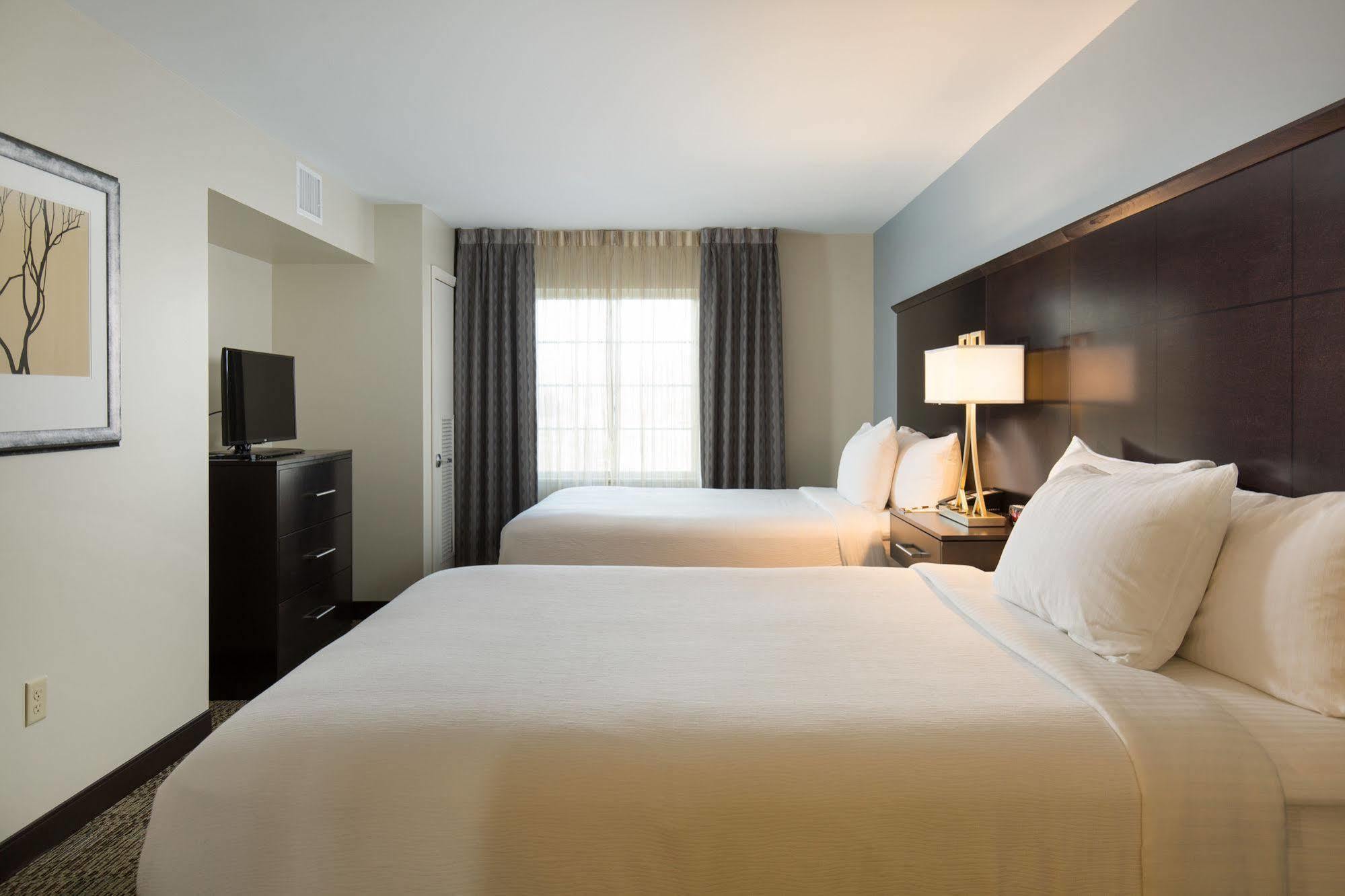 Staybridge Suites Corona South By Ihg Екстериор снимка