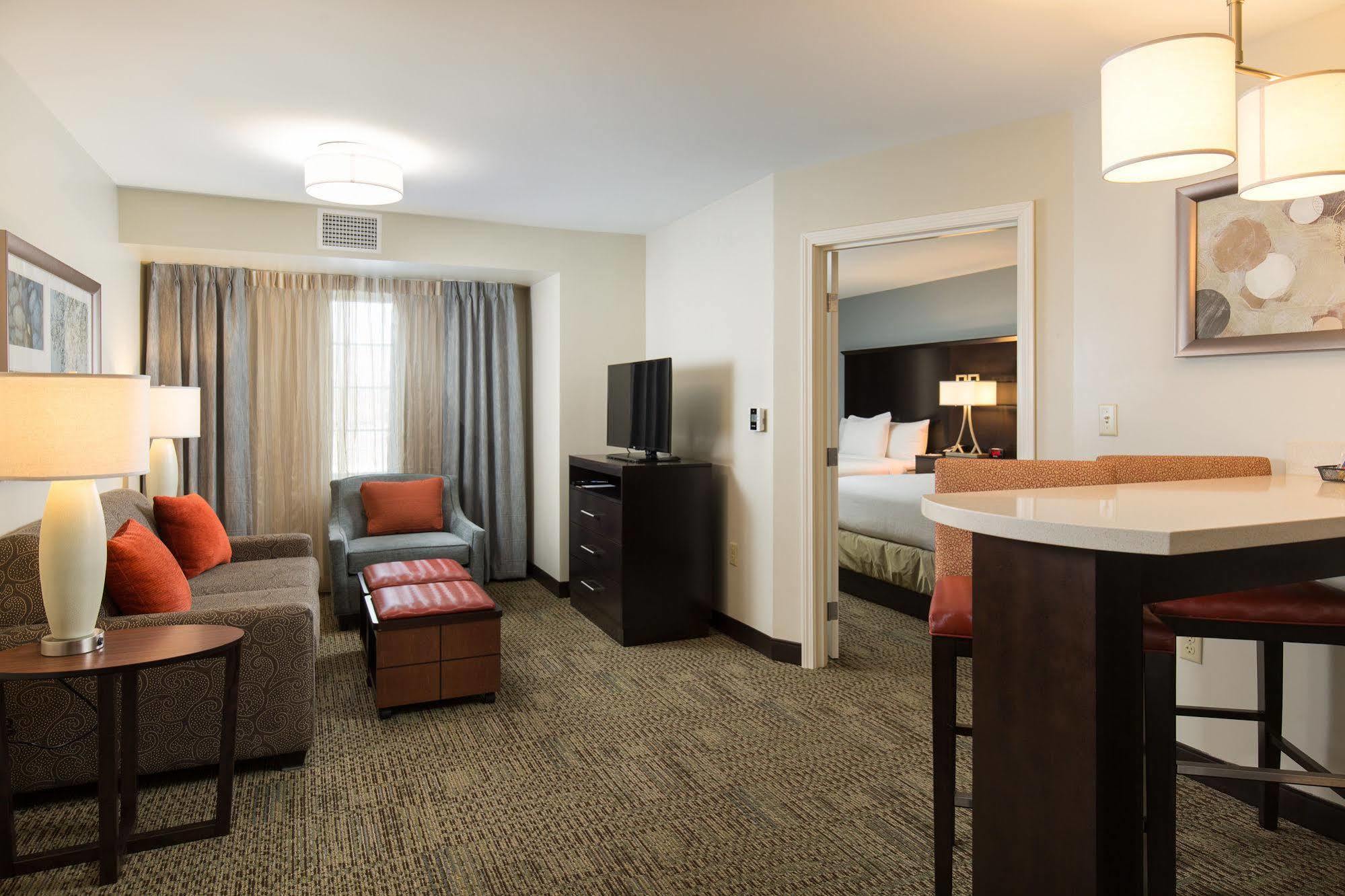 Staybridge Suites Corona South By Ihg Екстериор снимка